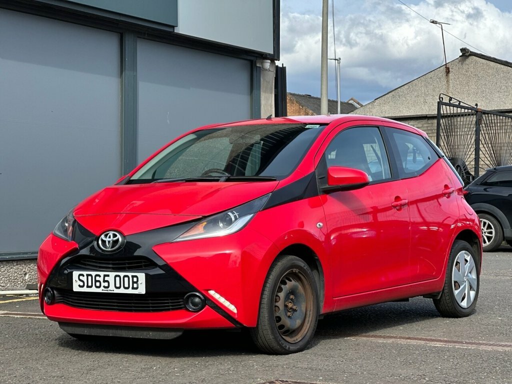 Toyota Aygo 1L X-play SD65OOB Red #2