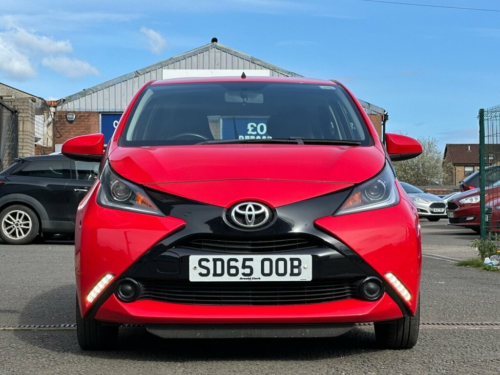 Toyota Aygo 1L X-play SD65OOB Red #3