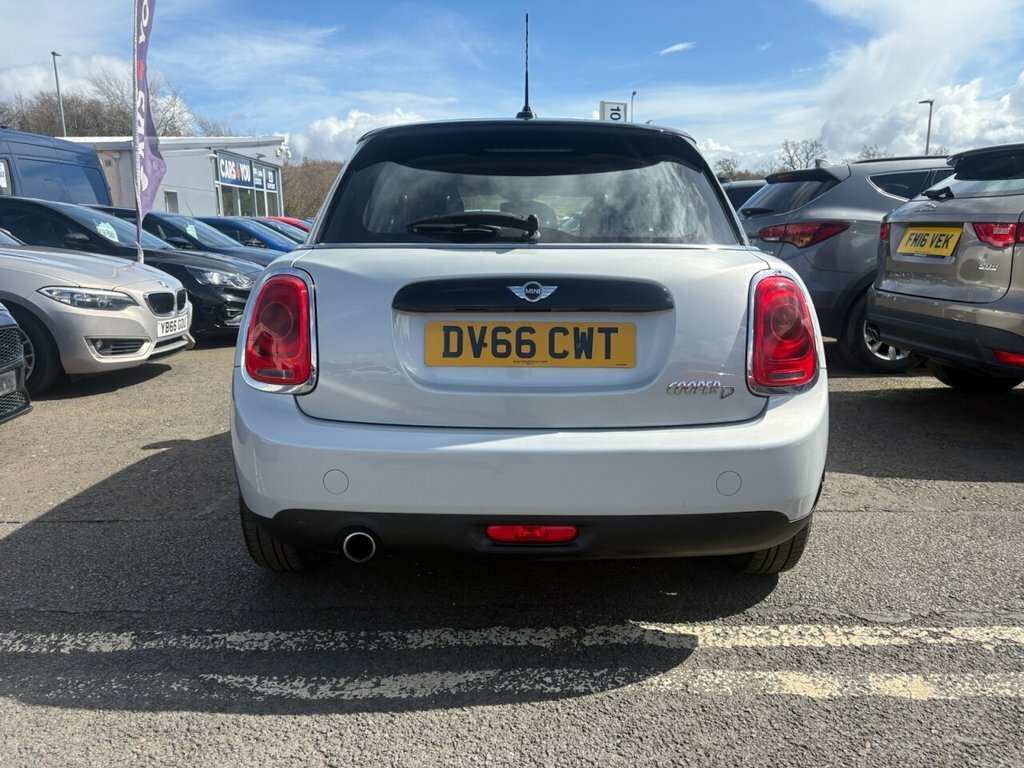 Mini Hatch 1.5L Cooper D DV66CWT Silver #5