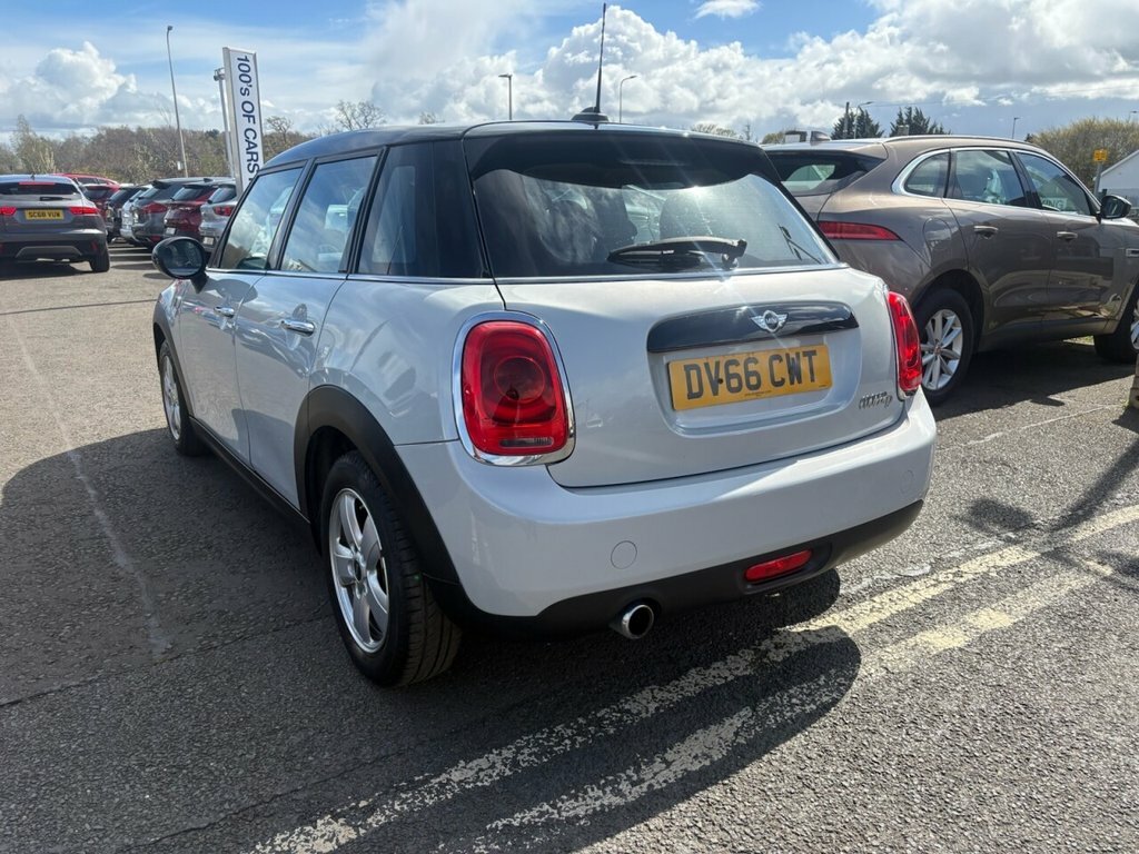 Mini Hatch 1.5L Cooper D DV66CWT Silver #4
