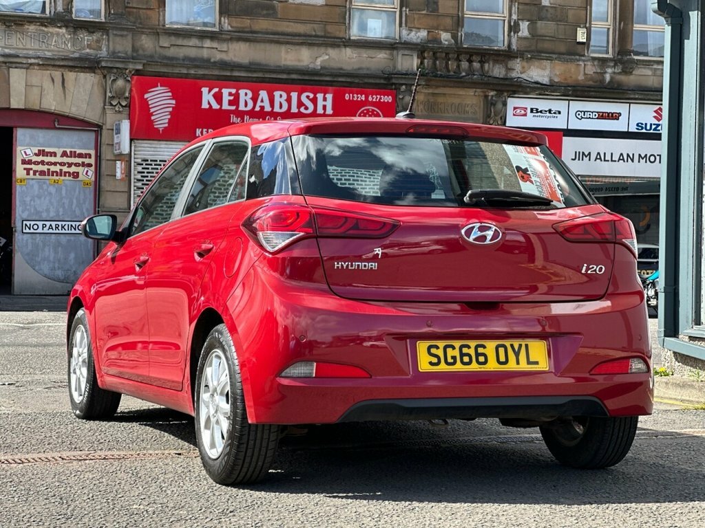 Hyundai I20 1L Se SG66OYL Red #4