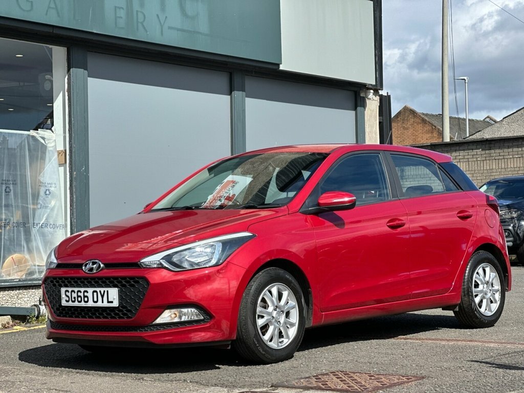 Hyundai I20 1L Se SG66OYL Red #2