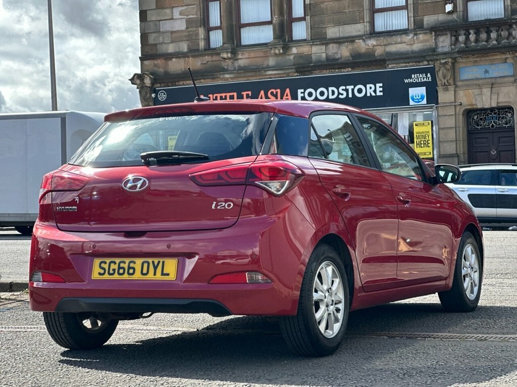Hyundai I20 1L Se SG66OYL Red #5