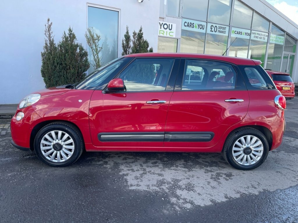 Fiat 500L 1.3L Pop Star Red #5