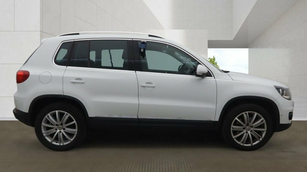 Volkswagen Tiguan 2L Match Edition MK16AXT White #5