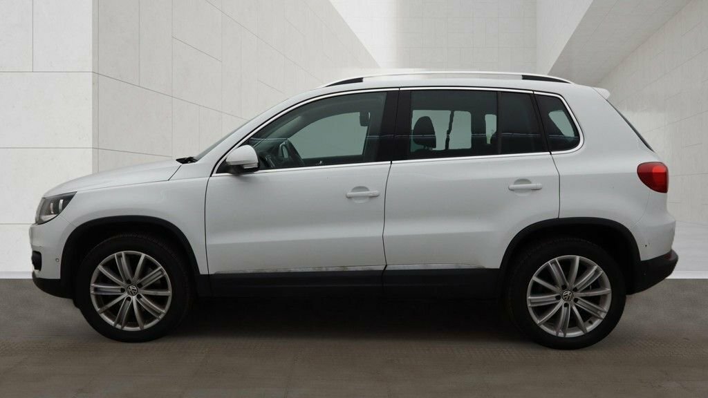 Volkswagen Tiguan 2L Match Edition MK16AXT White #6