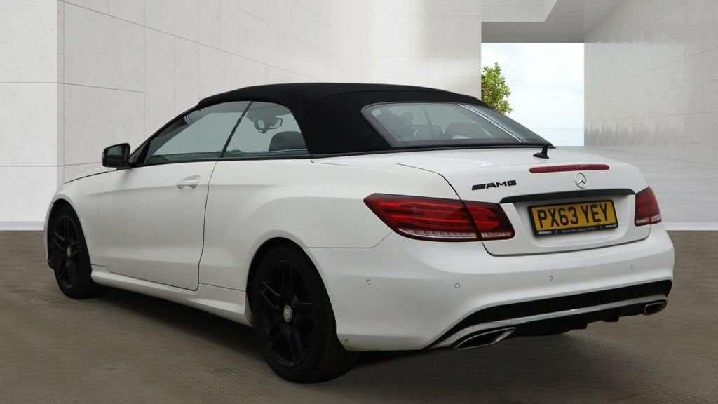 Mercedes-Benz E Class 2L Amg Sport PX63YEY White #3