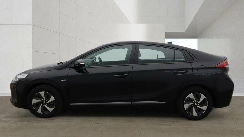 Hyundai Ioniq 1.6L Se EA68OUP Black #6