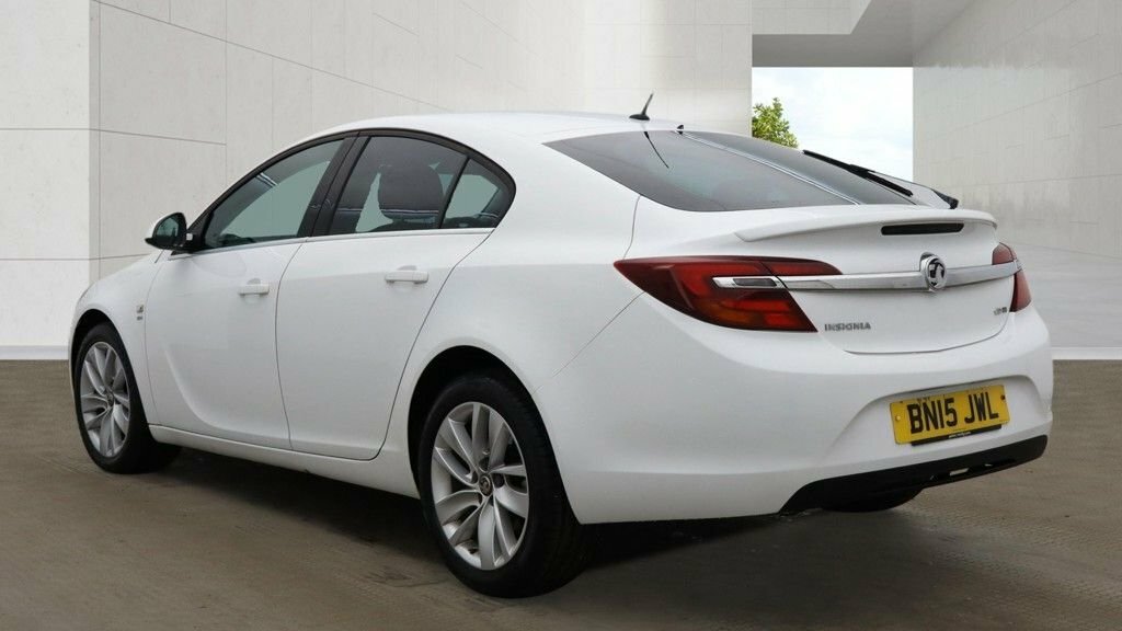 Vauxhall Insignia 2L Sri BN15JWL White #3