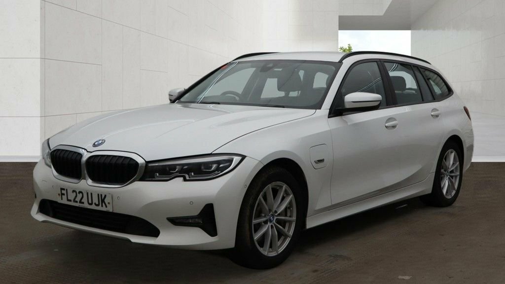 BMW 3 Series 2L Se Pro FL22UJK White #2