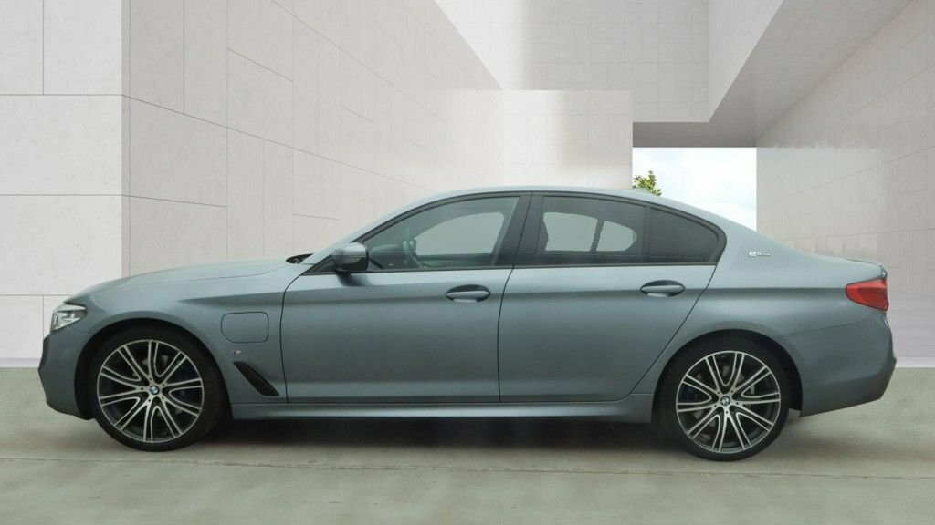 BMW 5 Series 2L M Sport YJ68TKW Blue #6