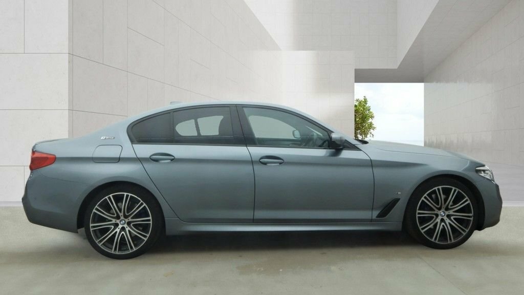 BMW 5 Series 2L M Sport YJ68TKW Blue #5