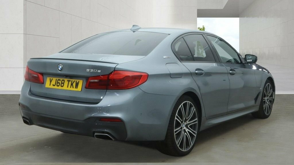 BMW 5 Series 2L M Sport YJ68TKW Blue #4