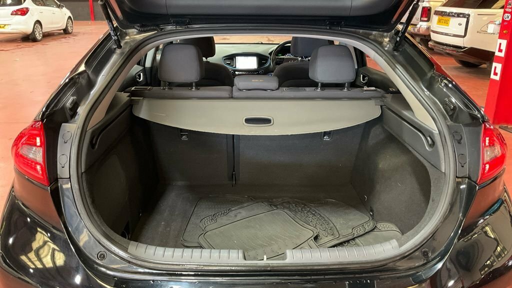 Hyundai Ioniq 1L Premium BP19JWF Black #6