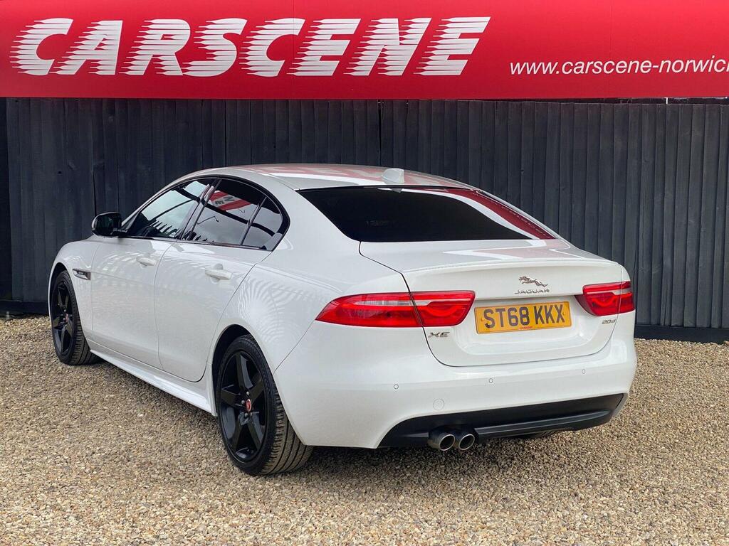 Jaguar XE Saloon 2.0D R-sport Euro 6 Ss 201868 ST68KKX White #4
