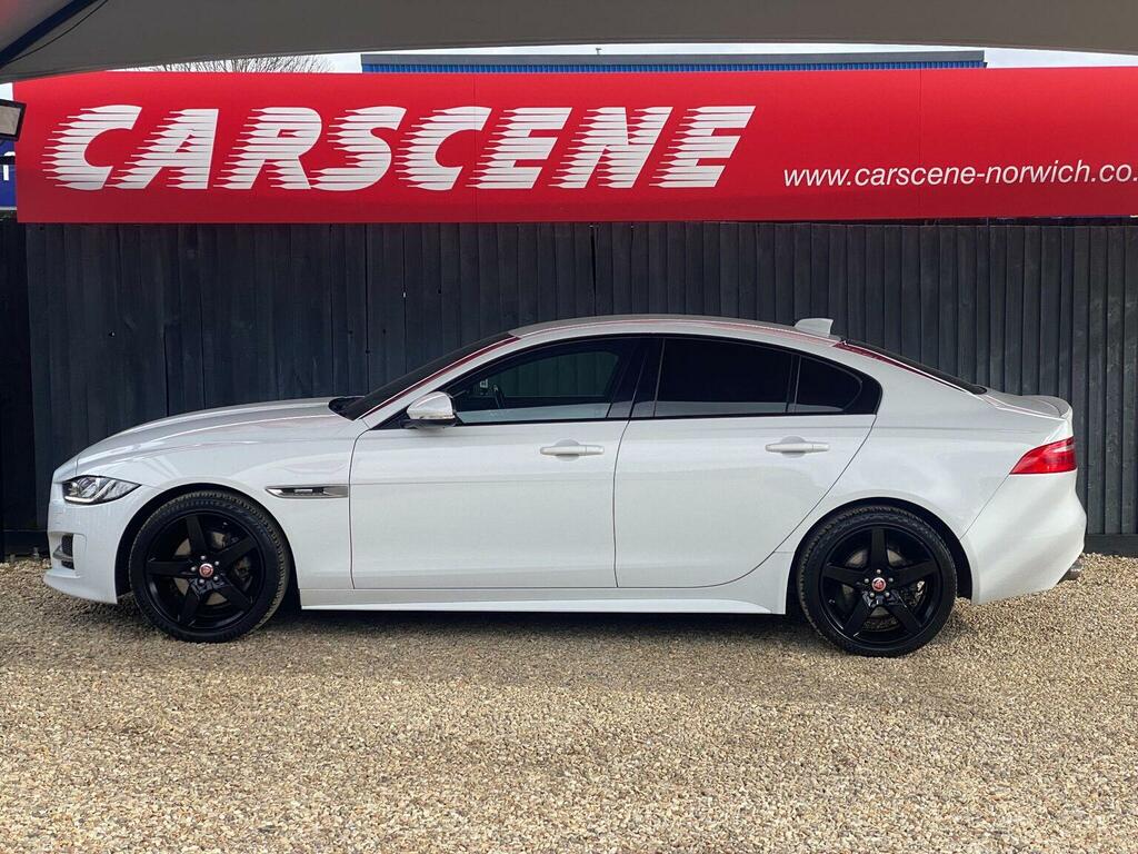 Jaguar XE Saloon 2.0D R-sport Euro 6 Ss 201868 ST68KKX White #5