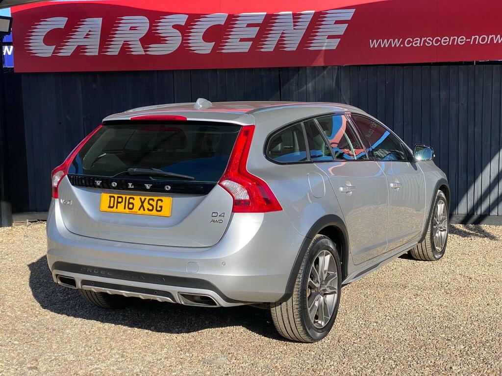 Volvo V60 Cross Country Estate 2.4 D4 Lux Nav Awd Euro 6 Ss 2 Silver #2