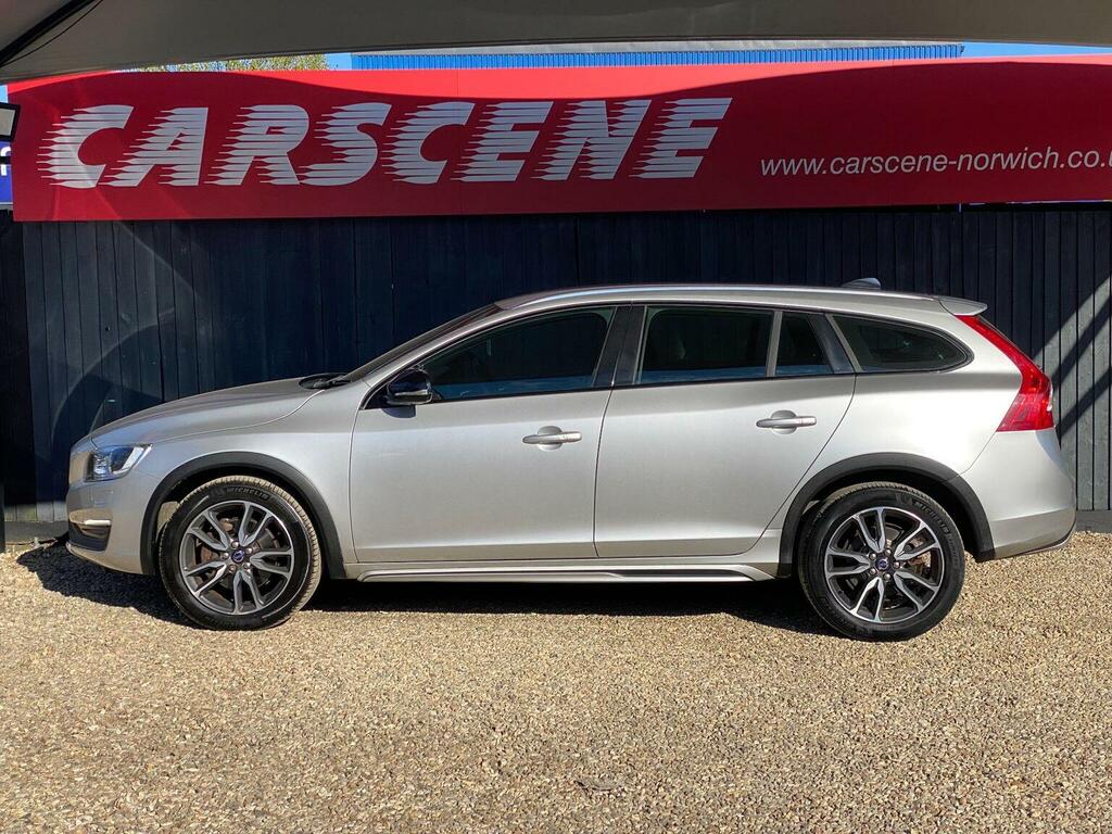Volvo V60 Cross Country Estate 2.4 D4 Lux Nav Awd Euro 6 Ss 2 Silver #5
