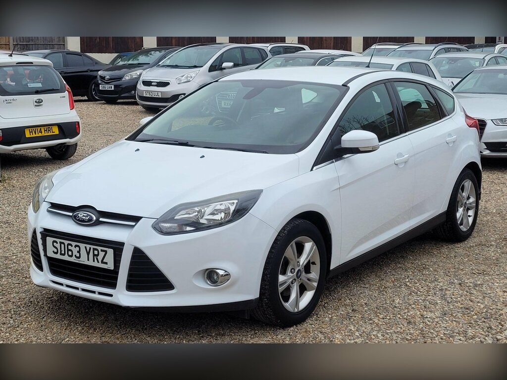 Ford Focus 1.6 Zetec Euro 5 SD63YRZ White #4