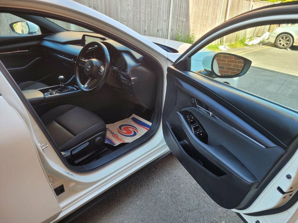 Mazda 3 2.0 E-skyactiv-g Mhev Se-l Lux Euro 6 Ss SK72WPP White #4