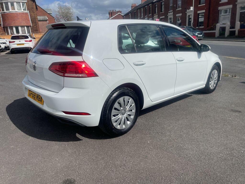 Volkswagen Golf 1.6 Tdi S Hatchback GF68MOA White #5