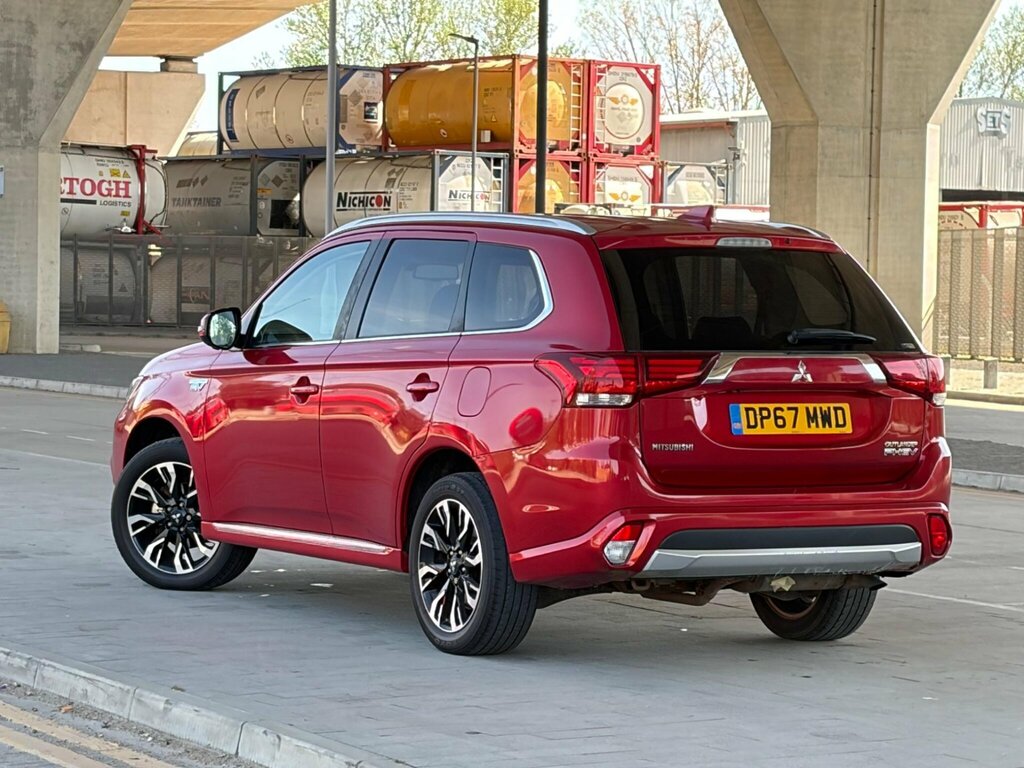 Mitsubishi Outlander 2.0H 12Kwh 4H Suv Plug-in Hybrid Cvt 4W Red #2