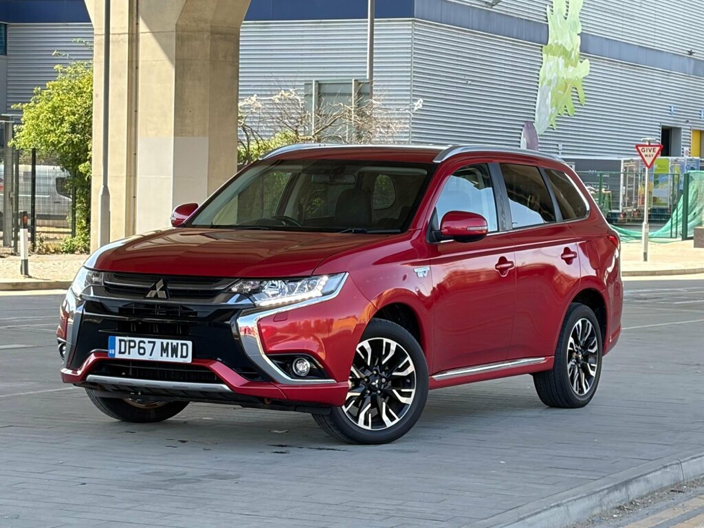 Mitsubishi Outlander 2.0H 12Kwh 4H Suv Plug-in Hybrid Cvt 4W Red