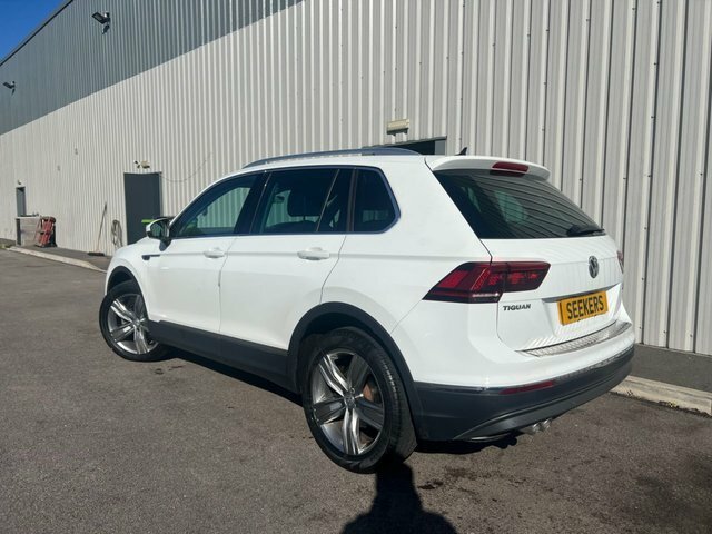 Volkswagen Tiguan Tdi Bluemotion Tech Sel MW17WLB White #2