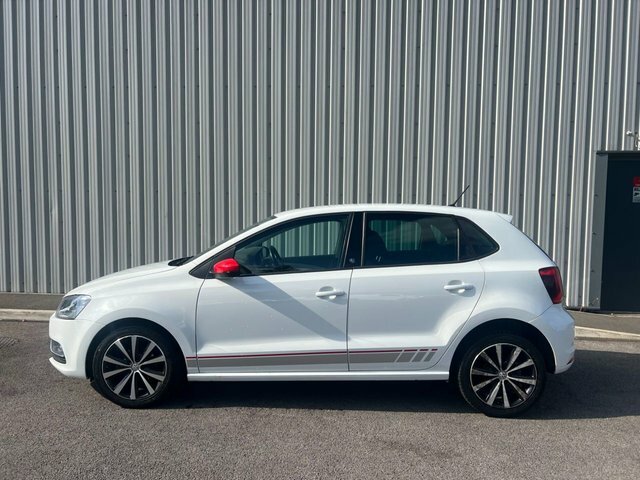 Volkswagen Polo Beats Hatchback AK67KYW White #3
