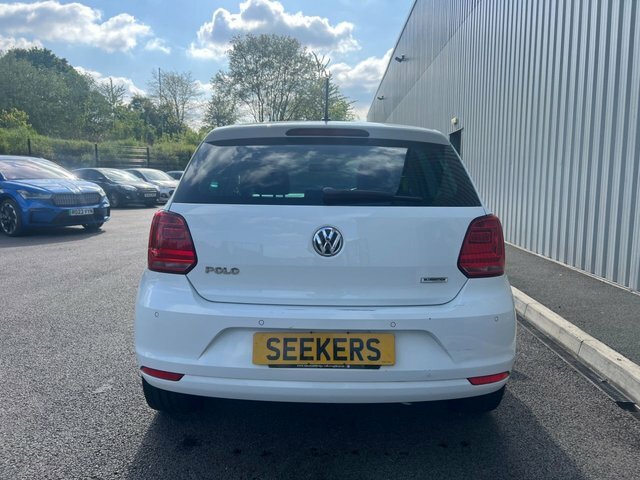 Volkswagen Polo Beats Hatchback AK67KYW White #2