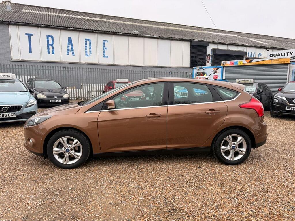 Ford Focus Petrol FD62GOA Brown #5