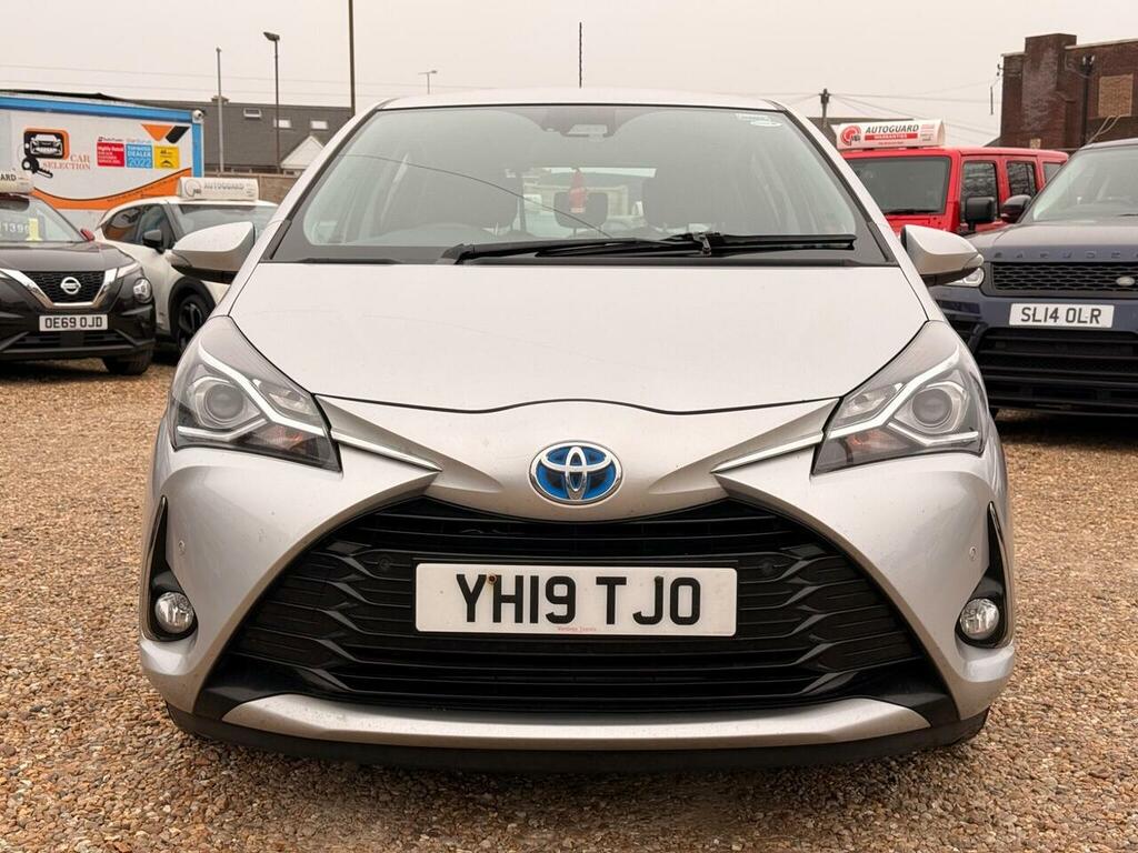 Toyota Yaris Hybrid YH19TJO Silver #5