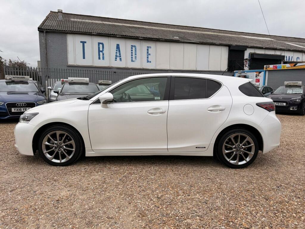 Lexus CT Hybrid LL13YLN White #5
