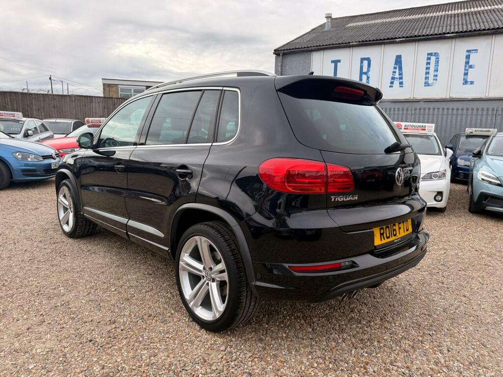 Volkswagen Tiguan Diesel Black #5