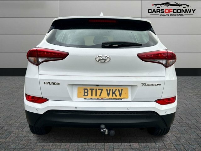Hyundai Tucson 1.7 Crdi Blue Drive Se Nav Suv Dct Euro BT17VKV White #6