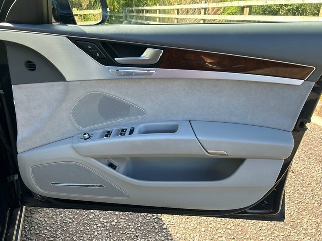 Audi A8 Saloon 3.0 Tdi V6 Se Executive Tiptronic Quattro E Grey #25