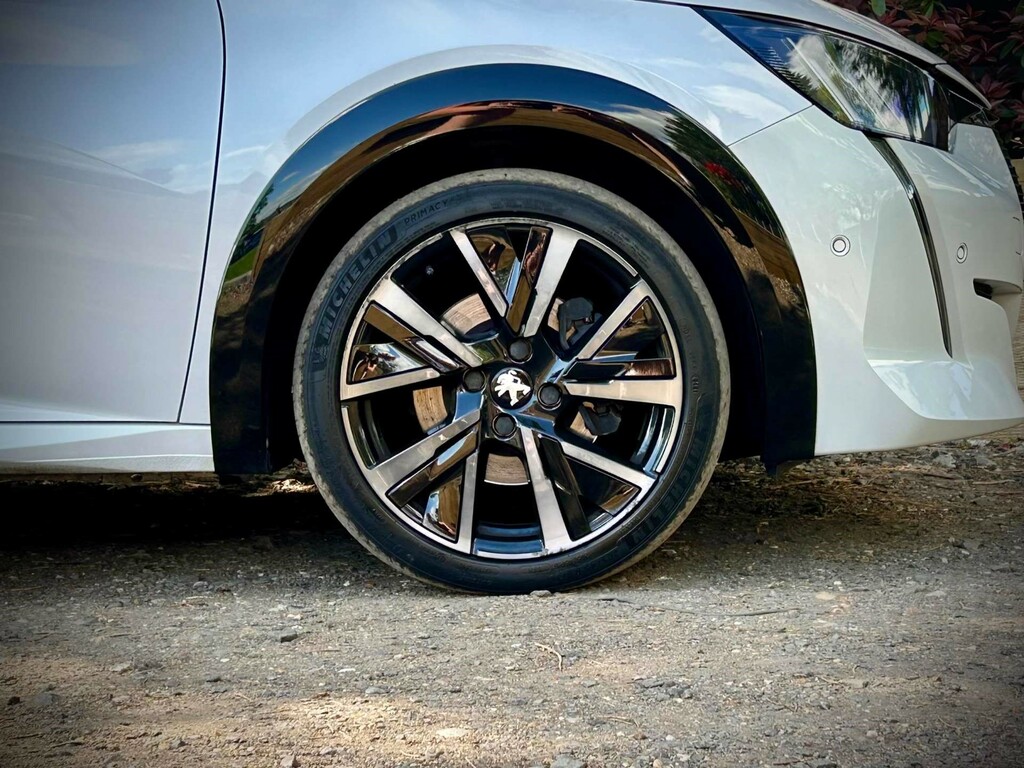 Peugeot 208 Gt Premium Puretech Ss LM21DYX  #5