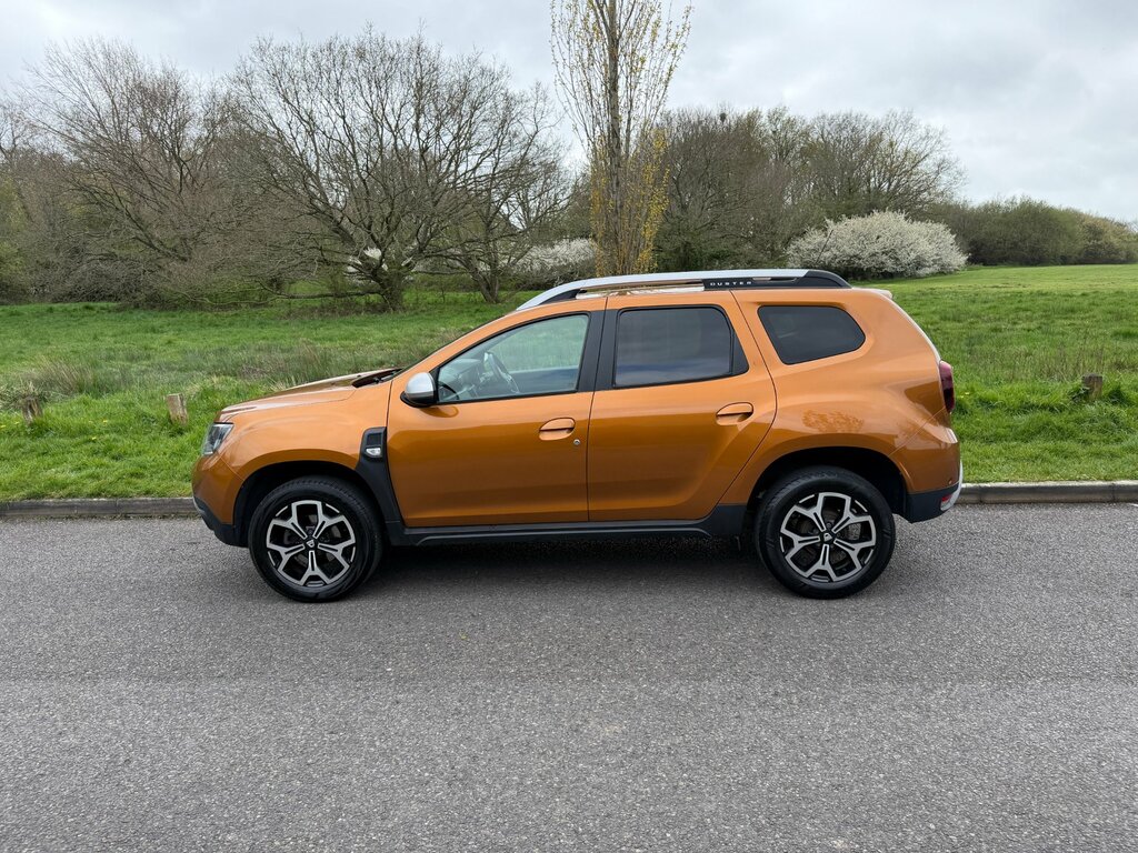 Dacia Duster 1.5 Blue Dci Prestige Euro 6 FA19XRY Orange #4