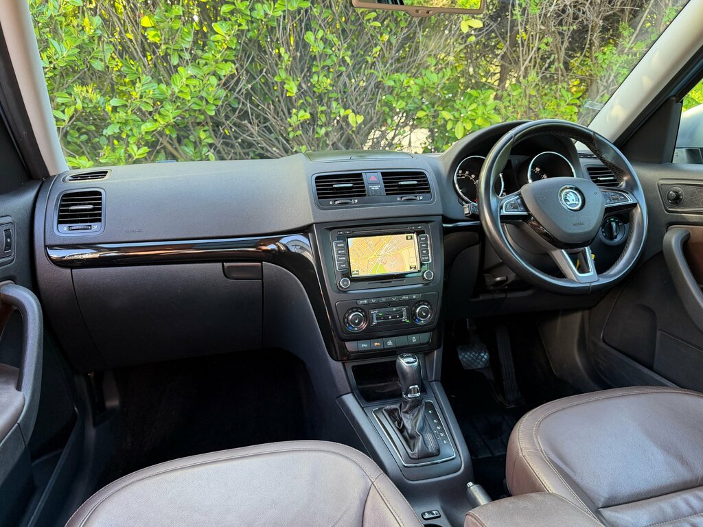 Skoda Yeti 2.0 Tdi Laurin Klement Outdoor 4Wd PF63TFX Blue #6