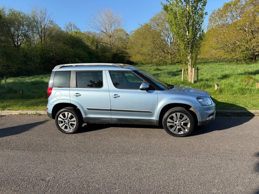 Skoda Yeti 2.0 Tdi Laurin Klement Outdoor 4Wd PF63TFX Blue #2