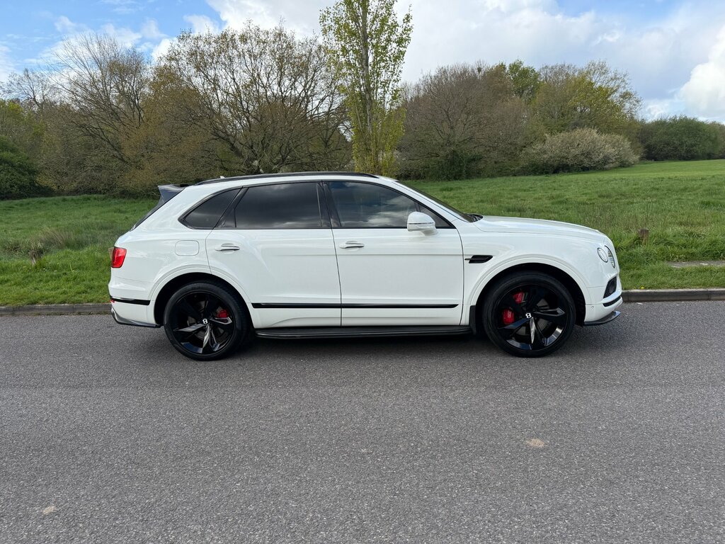 Bentley Bentayga 4.0 V8 4Wd Euro 6 - 7 Seater DC18NBK White #3