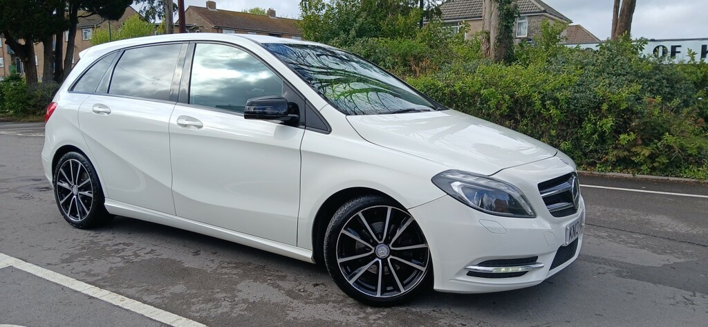 Mercedes-Benz B Class Mpv 1.8 B180 Cdi Blueefficiency Sport 2013 White