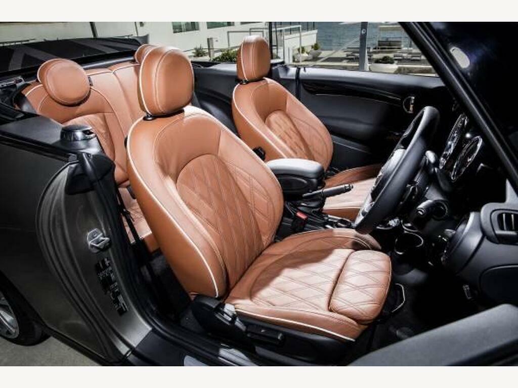 Mini Convertible 1.5 Cooper Exclusive Steptronic Euro 6 S S Black