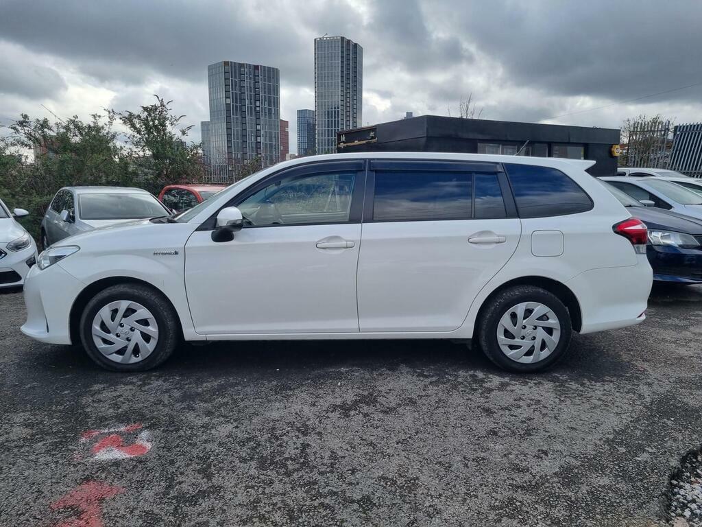 Toyota Corolla 1.5 Hybrid Ulez White