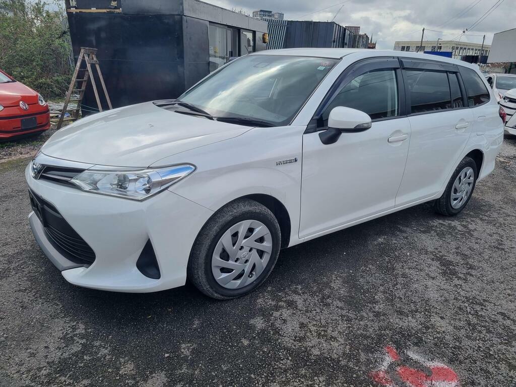 Toyota Corolla 1.5 Hybrid Ulez White #4