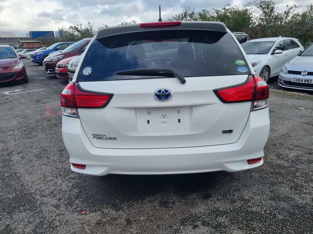 Toyota Corolla 1.5 Hybrid Ulez White #6