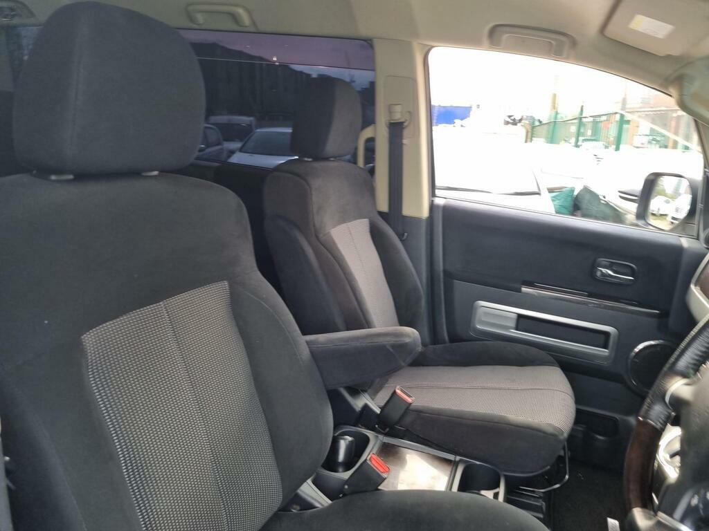 Mitsubishi Delica D5 2.0 G Power Package 4Wd 7 Seat Mivec - 2010 60 White #16
