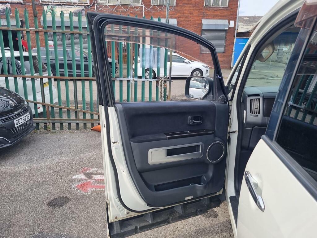 Mitsubishi Delica D5 2.0 G Power Package 4Wd 7 Seat Mivec - 2010 60 White #35