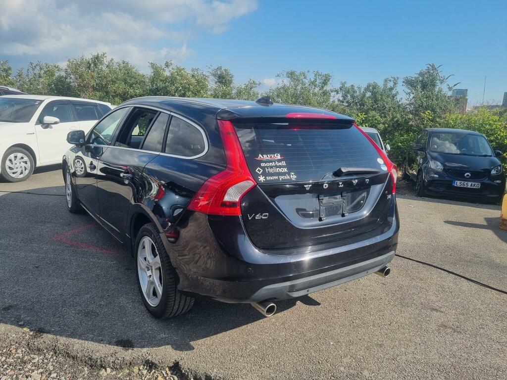 Volvo V60 1.6 T3 Se Nav Powershift Euro 5 Black #3