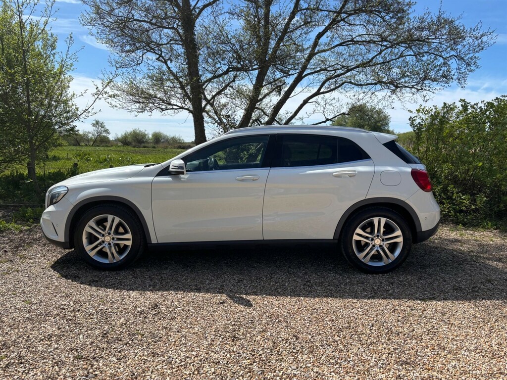 Mercedes-Benz GLA Class 2.0 Se 7G-dct 4Matic Euro 6 Ss White #6